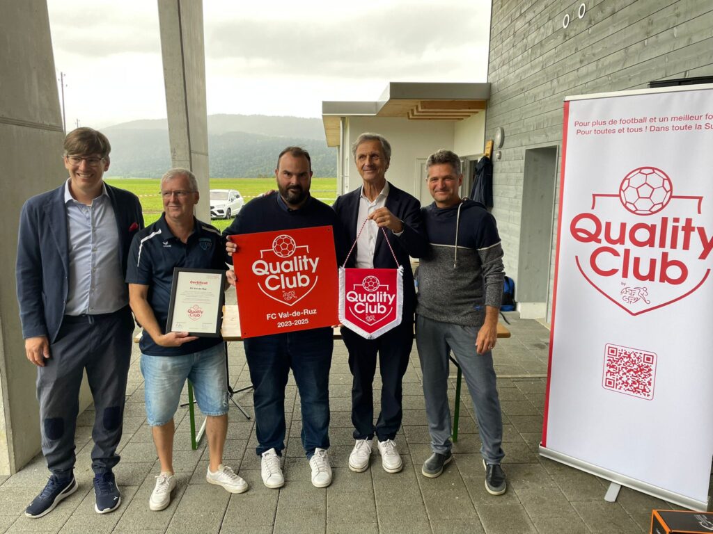 Remise du label Quality Club de l'ASF aux responsables du club